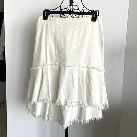 JOA WHITE FRAYED DENIM SKIRT - Picture 1 of 9